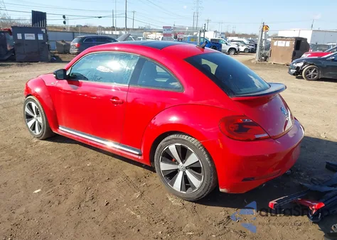 2015 Volkswagen Beetle 2.0T R-Line z USA, uszkodzony, nr VIN 3VWVT7AT2FM646240